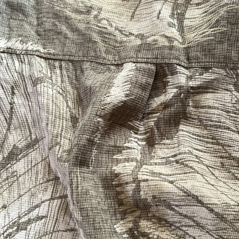 TOMMY BAHAMA silk shirt - Picture 10 of 11